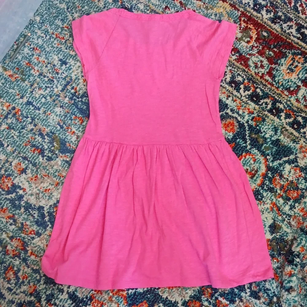 Gap soft knit dress with crocheted trim